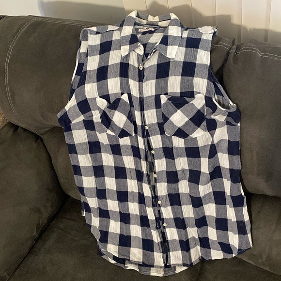 Merona Tops - Blue and white checkered Summer top with no sleeves
